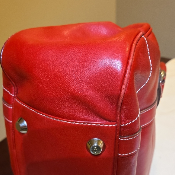 Christian Dior Vibrant Red Pebbled Leather Shoulder Bag with Silver CD Plate - Picture 12 of 17